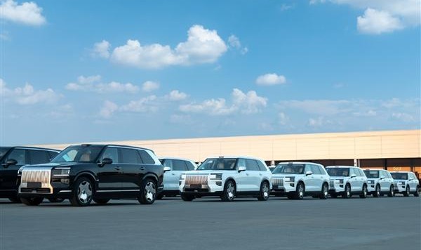天博体育官网-50万级销冠极氪9X疯狂收割BBA用户！极氪3月交付新车29318辆 暴增90%