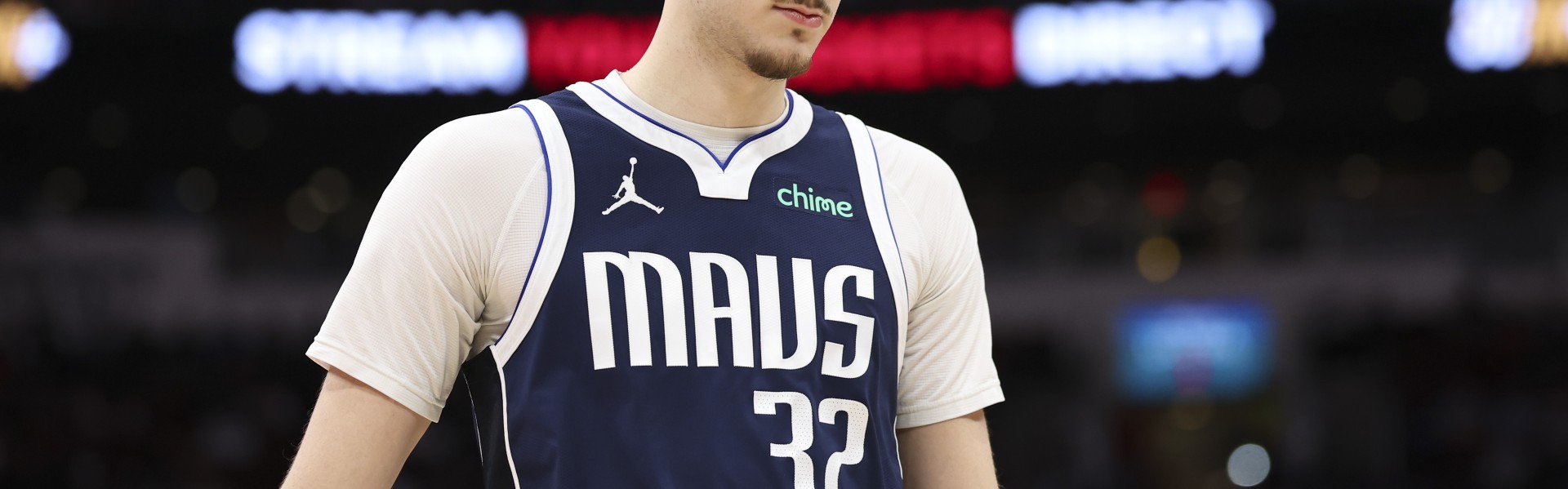 天博体育官网-弗拉格：浓眉和欧文在心理层面上给了我很多帮助 他们是我的榜样